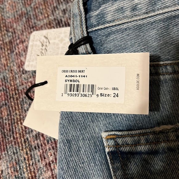 NWT AGOLDE Crisscross denim skirt in symbol size 24 - Picture 6 of 6